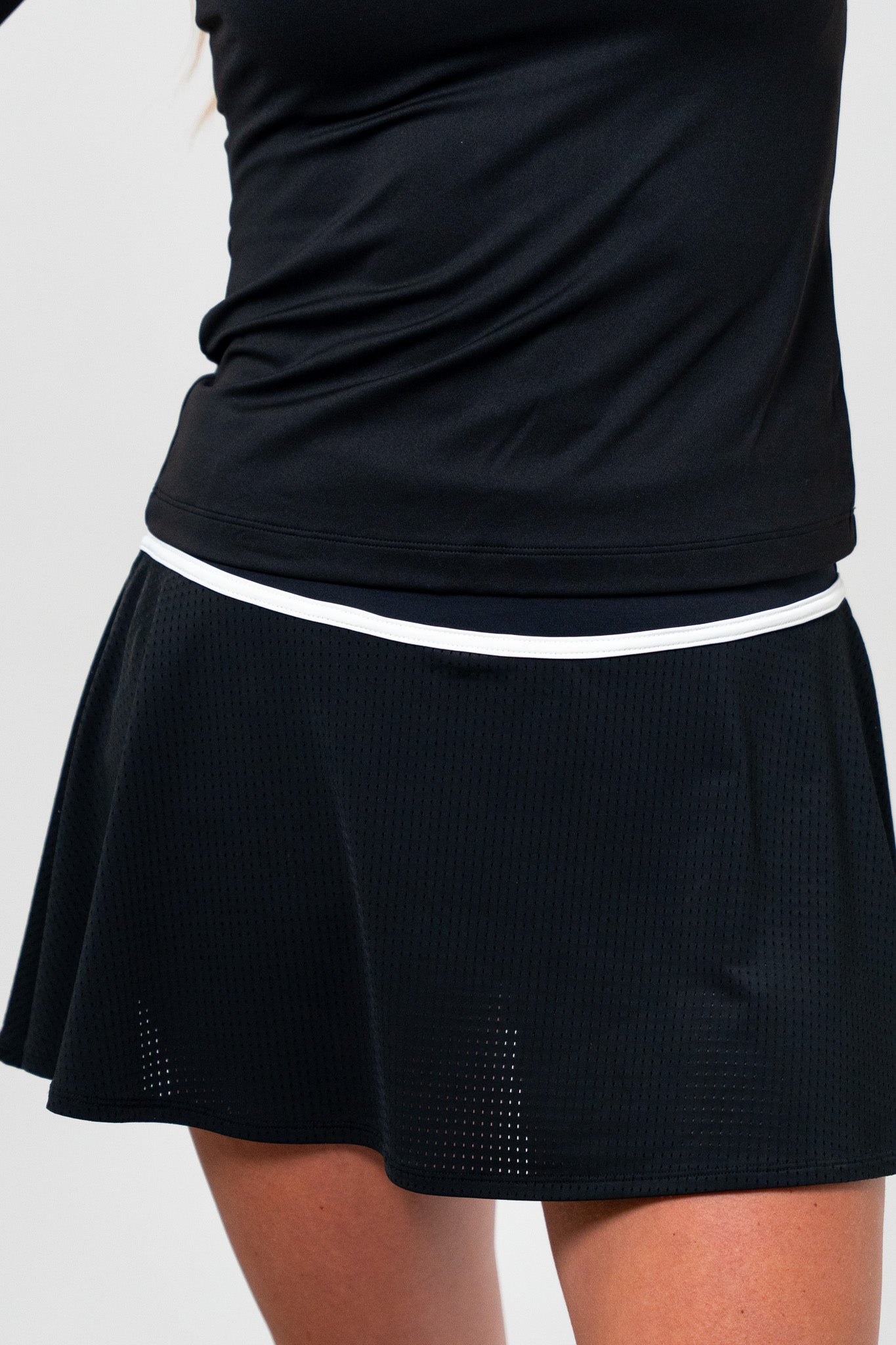 Mesh Swing Skirt- Black